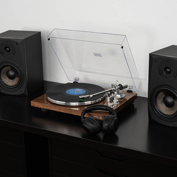 Dayton Audio Belt Drive Turntable with USB, Bluetooth, Audio-Technica AT-VM95E Cartridge - Wood